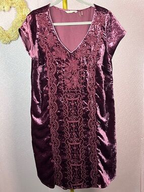 Soft Surroundings Velvet Embroidered V-Neck Mini Dress in Plum